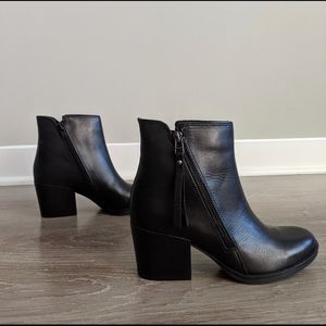 Steve Madden black booties